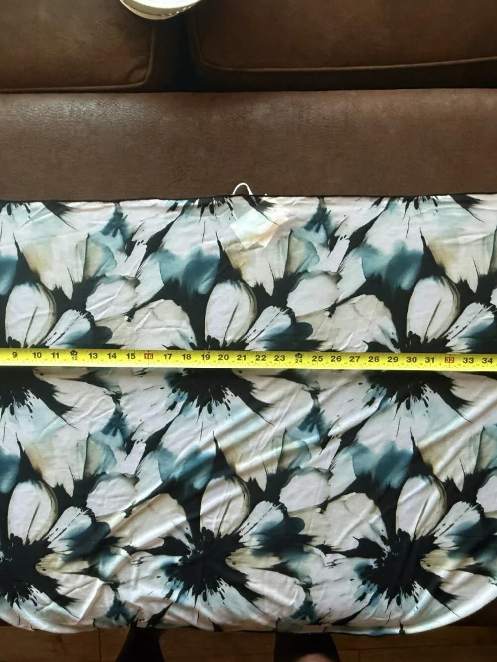 Kotomi Australia - Fleur Sarong Umbra black white floral